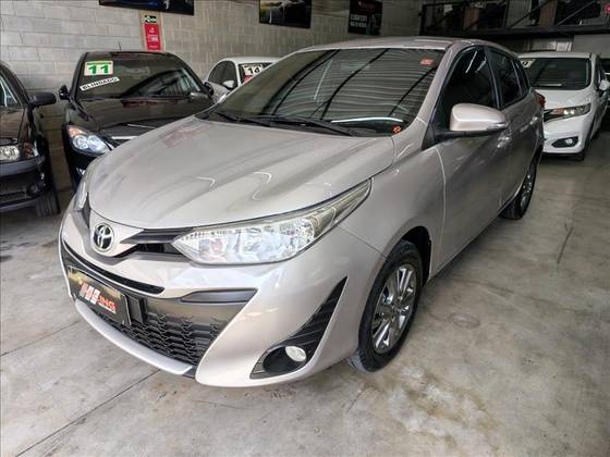 TOYOTA YARIS 1.3 16V FLEX XL PLUS TECH MULTIDRIVE TOYOTA YARIS 1.3 16V FLEX XL PLUS TECH MULTIDRIVE